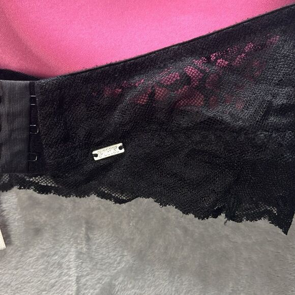 Victoria’s Secret Pink Black Lace Pushup Wireless Around Neck Detail Size Small - Picture 6 of 8